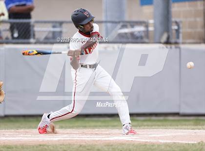 Thumbnail 3 in Terry vs Randle (Lamar Consolidated Playoff) photogallery.