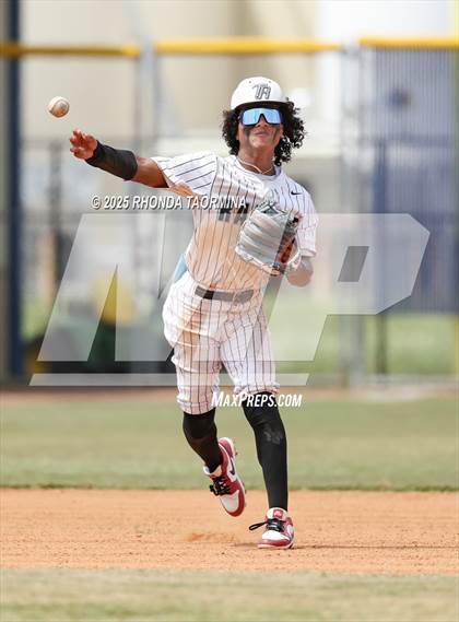 Thumbnail 1 in Terry vs Randle (Lamar Consolidated Playoff) photogallery.