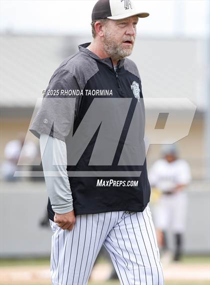 Thumbnail 1 in Terry vs Randle (Lamar Consolidated Playoff) photogallery.