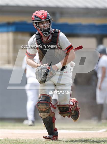 Thumbnail 1 in Terry vs Randle (Lamar Consolidated Playoff) photogallery.