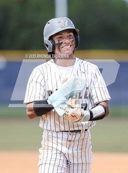 Thumbnail 1 in Terry vs Randle (Lamar Consolidated Playoff) photogallery.