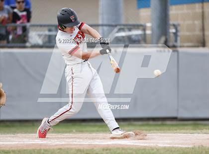 Thumbnail 2 in Terry vs Randle (Lamar Consolidated Playoff) photogallery.