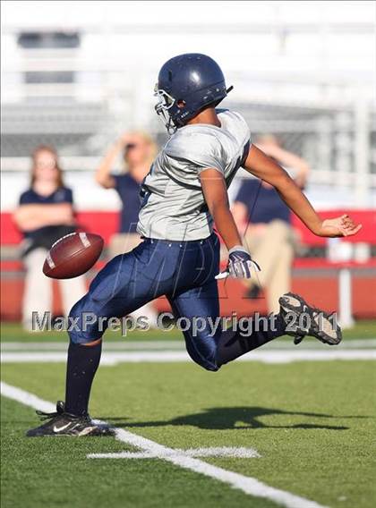 Thumbnail 2 in Antelope vs Vista Del Lago (Junior Varsity) photogallery.