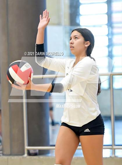 Thumbnail 2 in Eastmark vs. Saguaro (EPIC Tournament Chandler Prep Invite) photogallery.