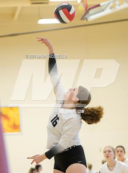 Thumbnail 2 in Eastmark vs. Saguaro (EPIC Tournament Chandler Prep Invite) photogallery.