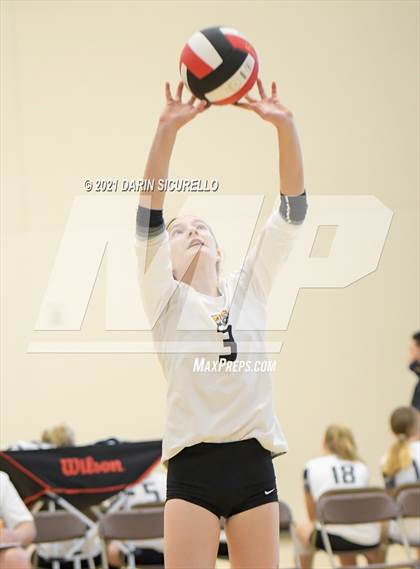 Thumbnail 2 in Eastmark vs. Saguaro (EPIC Tournament Chandler Prep Invite) photogallery.