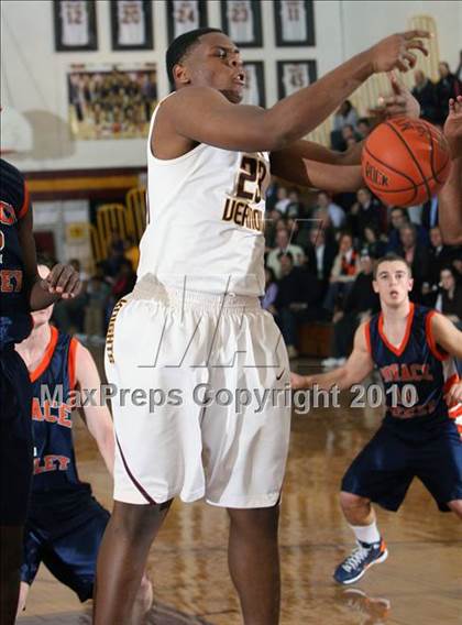 Thumbnail 3 in Horace Greeley vs Mt. Vernon (Section 1 AA Quarterfinal) photogallery.