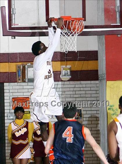 Thumbnail 1 in Horace Greeley vs Mt. Vernon (Section 1 AA Quarterfinal) photogallery.