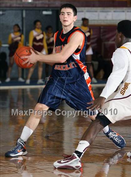 Thumbnail 3 in Horace Greeley vs Mt. Vernon (Section 1 AA Quarterfinal) photogallery.