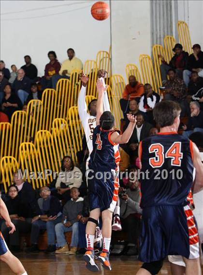 Thumbnail 1 in Horace Greeley vs Mt. Vernon (Section 1 AA Quarterfinal) photogallery.