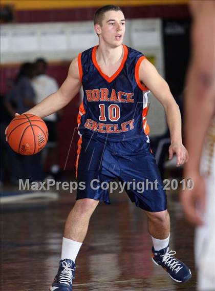 Thumbnail 3 in Horace Greeley vs Mt. Vernon (Section 1 AA Quarterfinal) photogallery.