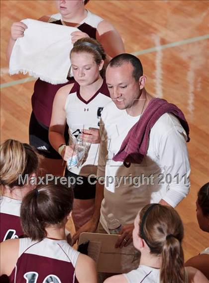 Thumbnail 1 in Alcoa vs. Gibbs (Regional Playoffs) photogallery.
