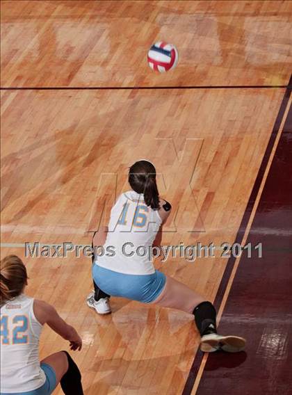 Thumbnail 1 in Alcoa vs. Gibbs (Regional Playoffs) photogallery.