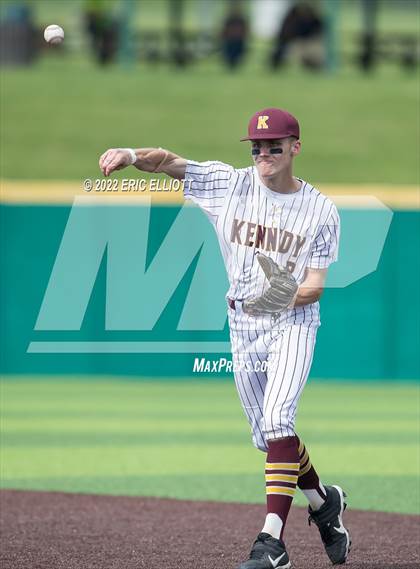 Thumbnail 2 in Rocky Grove vs Kennedy Catholic (PIAA D10 A Semi Final) photogallery.