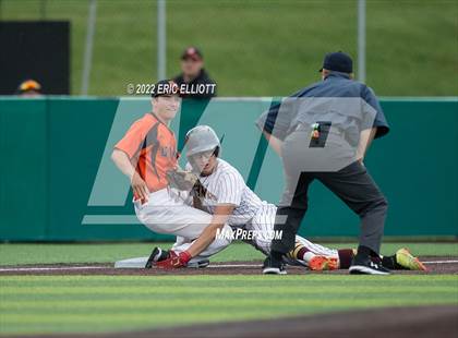 Thumbnail 2 in Rocky Grove vs Kennedy Catholic (PIAA D10 A Semi Final) photogallery.