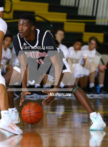 Thumbnail 1 in Alemany vs. Centennial (The Classic at Damien) photogallery.