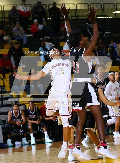 Thumbnail 2 in Alemany vs. Centennial (The Classic at Damien) photogallery.