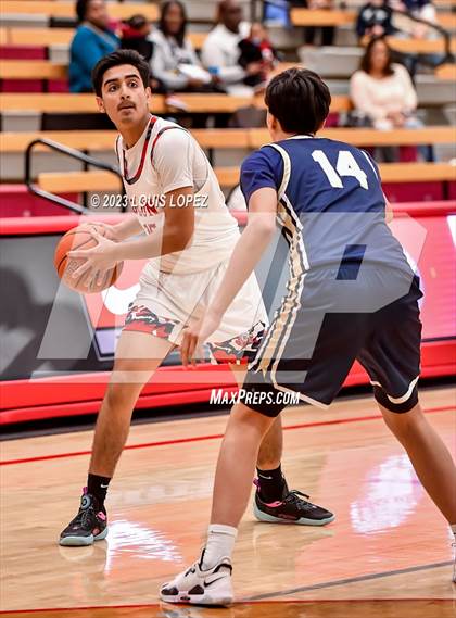 Thumbnail 2 in Colony vs. Dos Pueblos (Nike Extravaganza) photogallery.
