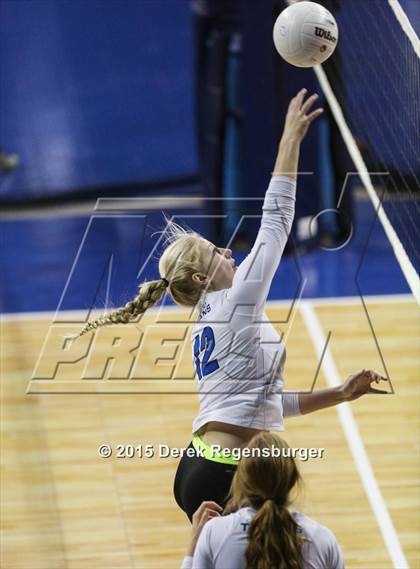 Thumbnail 1 in Coal Ridge vs Frontier Academy (CHSAA 3A Pool Play) photogallery.