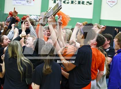 Thumbnail 1 in Hamilton Heights vs New Castle (IHSAA Sectional Championship) photogallery.