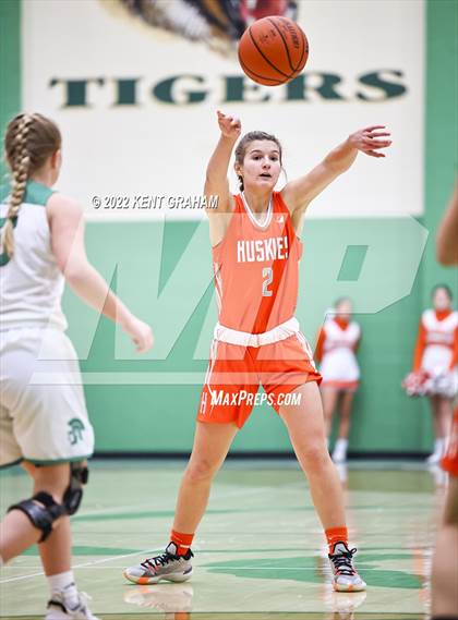 Thumbnail 3 in Hamilton Heights vs New Castle (IHSAA Sectional Championship) photogallery.