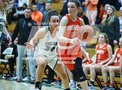 Thumbnail 2 in Hamilton Heights vs New Castle (IHSAA Sectional Championship) photogallery.