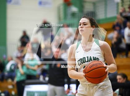 Thumbnail 3 in Hamilton Heights vs New Castle (IHSAA Sectional Championship) photogallery.