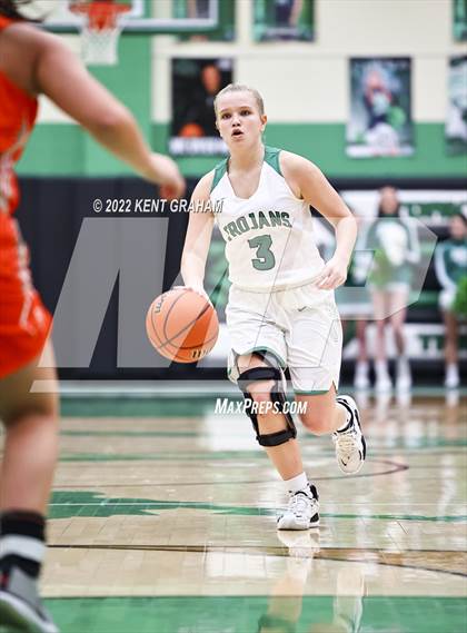 Thumbnail 3 in Hamilton Heights vs New Castle (IHSAA Sectional Championship) photogallery.
