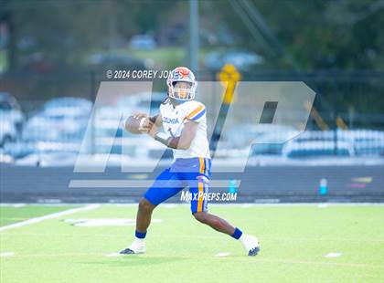 Thumbnail 3 in Columbia vs Carrollton photogallery.