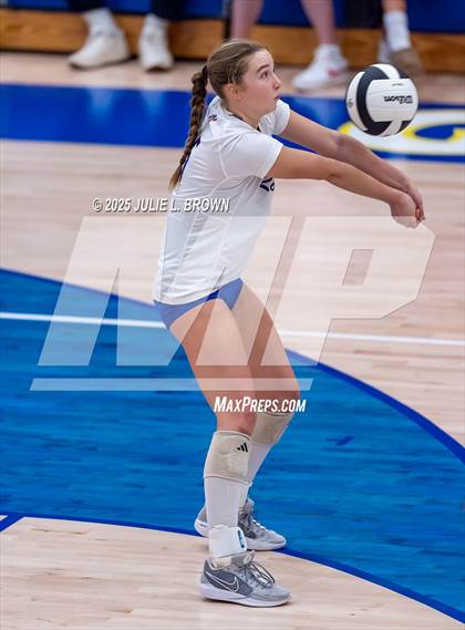 Thumbnail 2 in Roncalli vs. Cathedral (IHSAA 3A Regional Championship) photogallery.