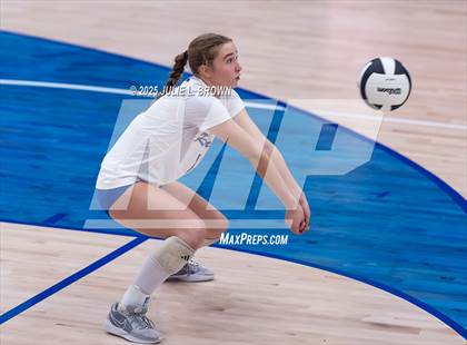 Thumbnail 1 in Roncalli vs. Cathedral (IHSAA 3A Regional Championship) photogallery.