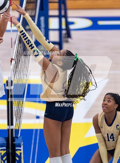 Thumbnail 1 in Roncalli vs. Cathedral (IHSAA 3A Regional Championship) photogallery.