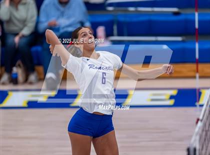 Thumbnail 2 in Roncalli vs. Cathedral (IHSAA 3A Regional Championship) photogallery.