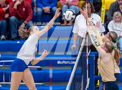 Thumbnail 1 in Roncalli vs. Cathedral (IHSAA 3A Regional Championship) photogallery.