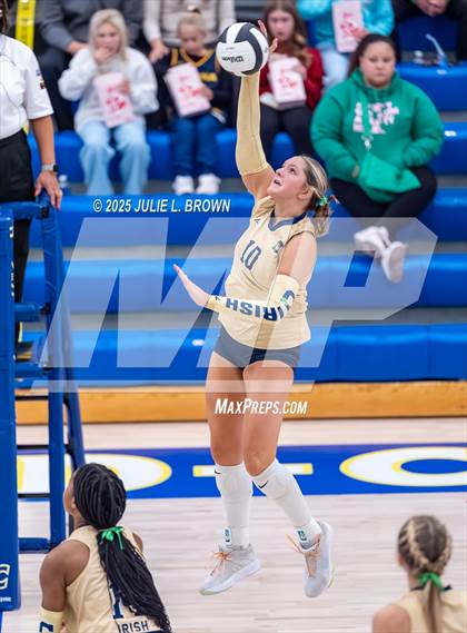 Thumbnail 1 in Roncalli vs. Cathedral (IHSAA 3A Regional Championship) photogallery.