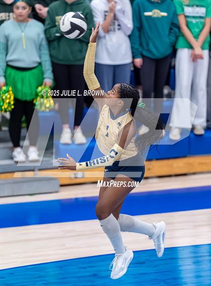 Thumbnail 3 in Roncalli vs. Cathedral (IHSAA 3A Regional Championship) photogallery.