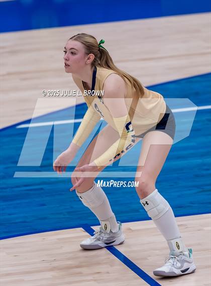 Thumbnail 3 in Roncalli vs. Cathedral (IHSAA 3A Regional Championship) photogallery.