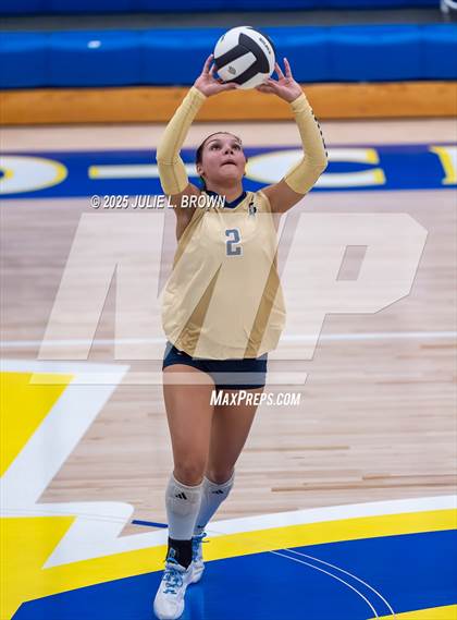 Thumbnail 2 in Roncalli vs. Cathedral (IHSAA 3A Regional Championship) photogallery.