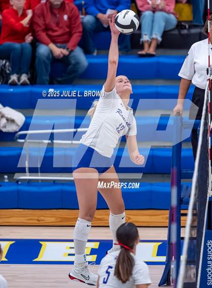 Thumbnail 3 in Roncalli vs. Cathedral (IHSAA 3A Regional Championship) photogallery.