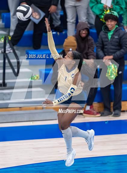 Thumbnail 2 in Roncalli vs. Cathedral (IHSAA 3A Regional Championship) photogallery.