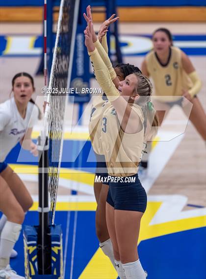 Thumbnail 2 in Roncalli vs. Cathedral (IHSAA 3A Regional Championship) photogallery.
