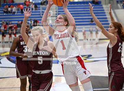 Thumbnail 3 in  Vilonia vs Benton (AAA 5A State Playoff 1st round) photogallery.