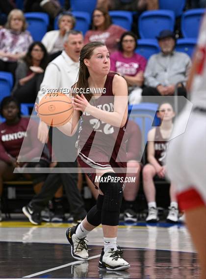 Thumbnail 3 in  Vilonia vs Benton (AAA 5A State Playoff 1st round) photogallery.