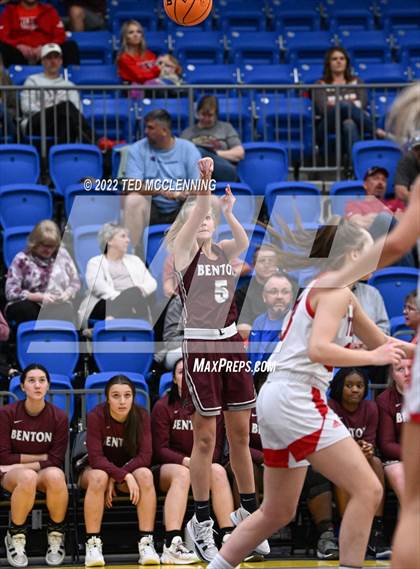 Thumbnail 2 in  Vilonia vs Benton (AAA 5A State Playoff 1st round) photogallery.