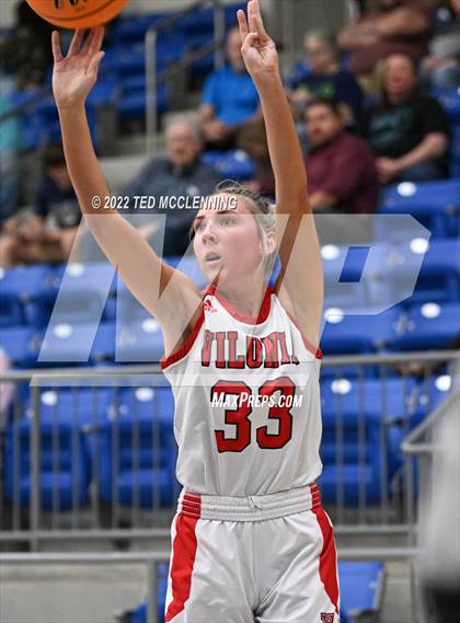 Thumbnail 1 in  Vilonia vs Benton (AAA 5A State Playoff 1st round) photogallery.