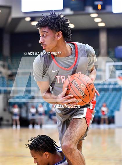 Thumbnail 2 in Fort Bend Travis @ Cypress Creek  (UIL 6A Region 4 Area Playoff) photogallery.