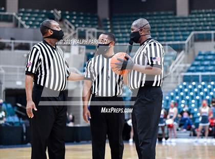 Thumbnail 2 in Fort Bend Travis @ Cypress Creek  (UIL 6A Region 4 Area Playoff) photogallery.