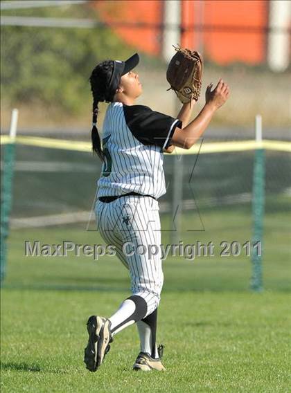 Thumbnail 1 in Rodriguez vs. Whitney (CIF SJS D3 Final) photogallery.