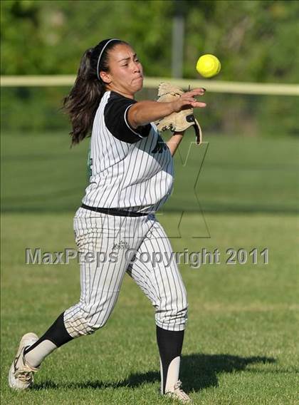 Thumbnail 3 in Rodriguez vs. Whitney (CIF SJS D3 Final) photogallery.