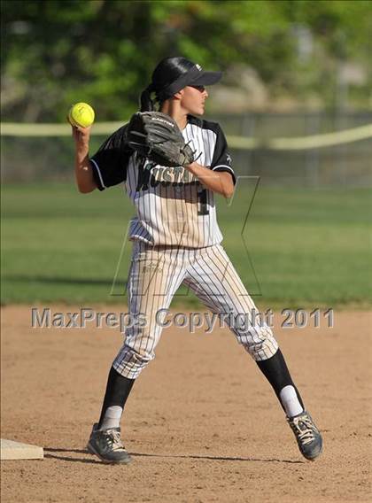 Thumbnail 1 in Rodriguez vs. Whitney (CIF SJS D3 Final) photogallery.